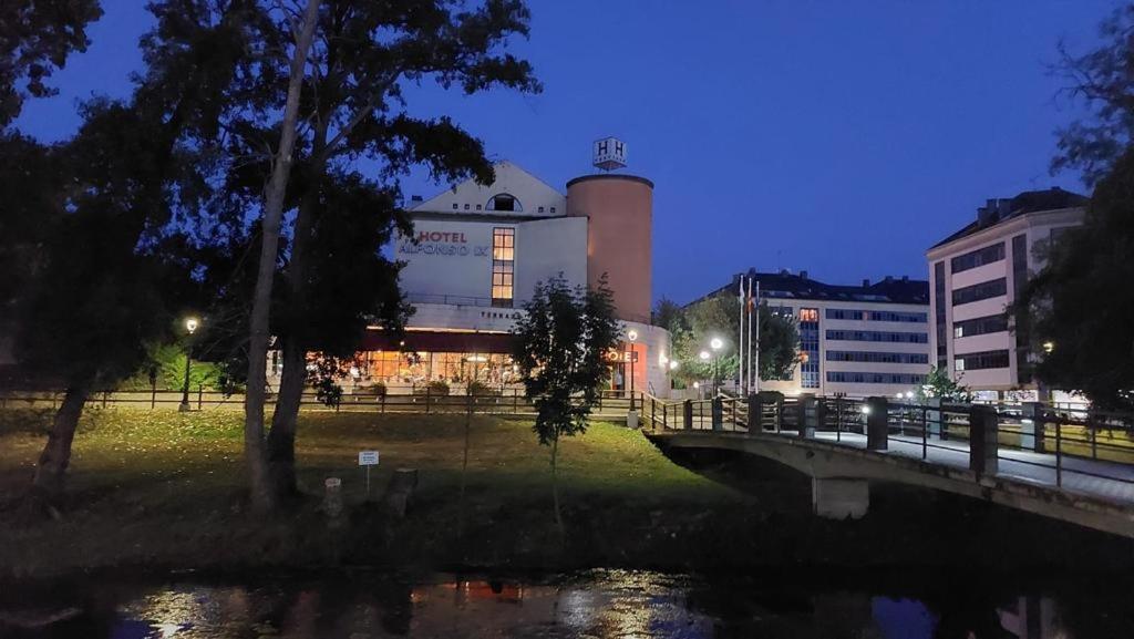 Hotel Alfonso IX Sarria Bagian luar foto