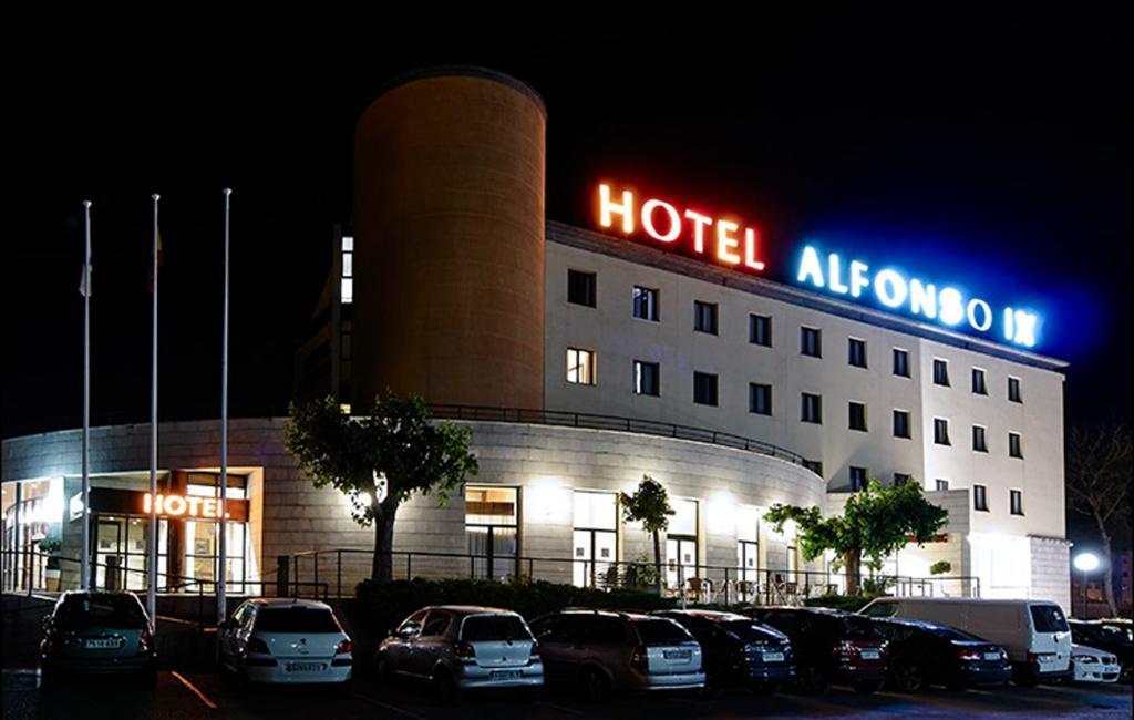 Hotel Alfonso IX Sarria Bagian luar foto